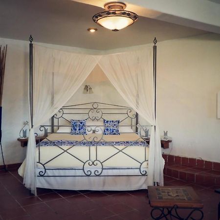Hotel El Rebozo Valle de Bravo Exterior photo